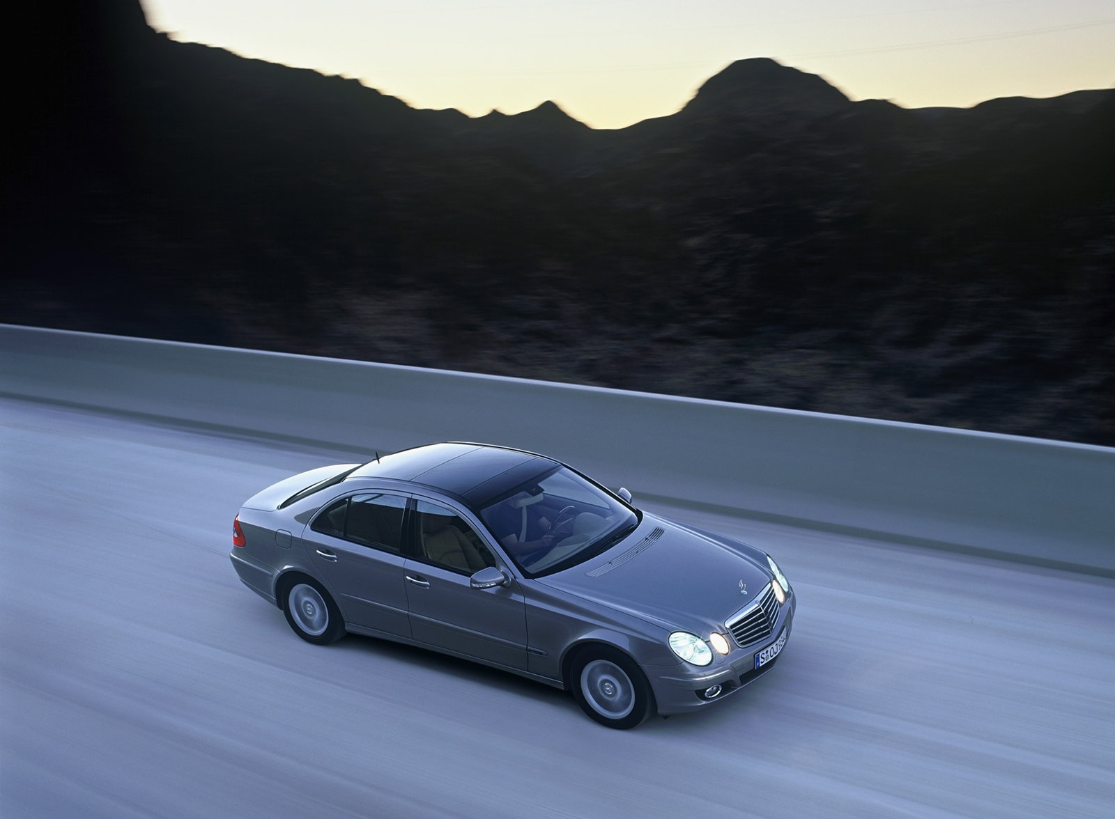 Mercedes Clasa E exterior fata