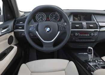 BMW x5 2011 interior