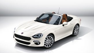 Fiat 124 Spider este versiunea italiană a roadsterului Mazda MX-5