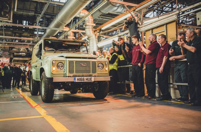land-rover-defender-last-14
