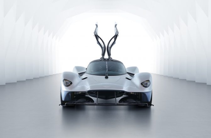 aston-martin-valkyrie-2