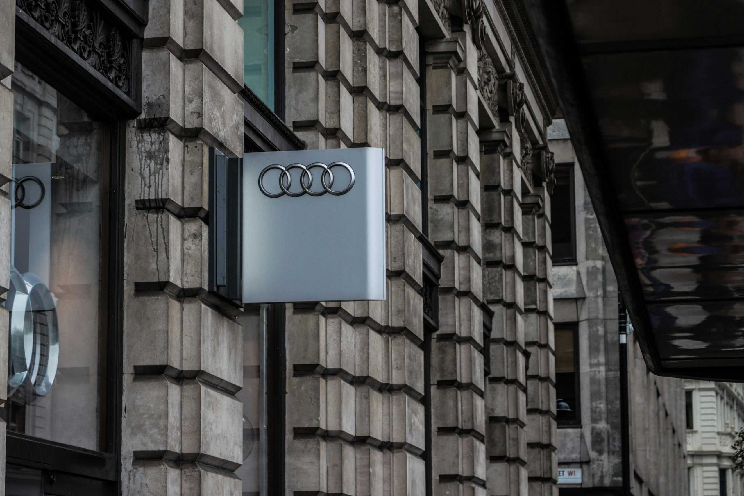 audi